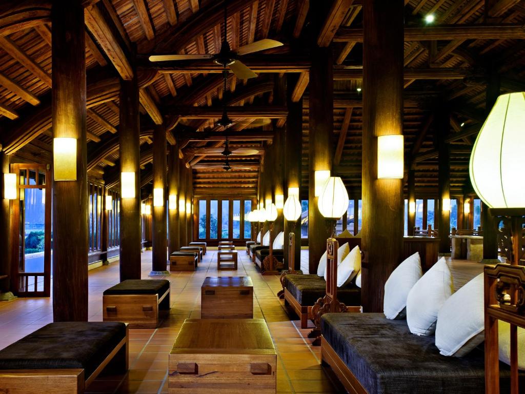Emeralda Resort Ninh Binh lobby