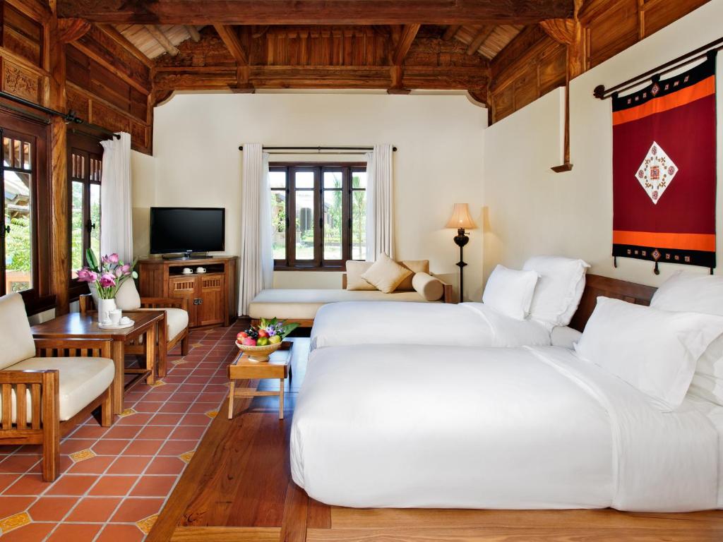 Emeralda Resort Ninh Binh bedden boven