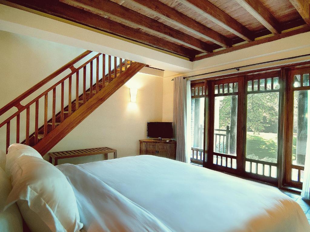 Emeralda Resort Ninh Binh 20 Emeralda Resort Ninh Binh beneden slaapkamer bed