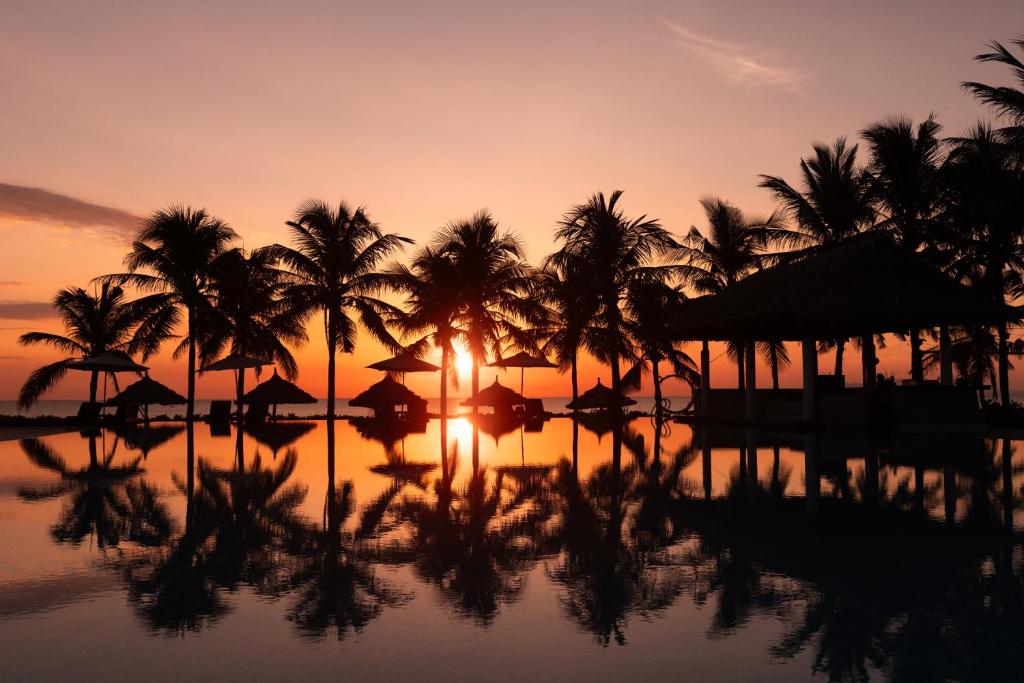 Melia Danang Beach Resort zonsondergang