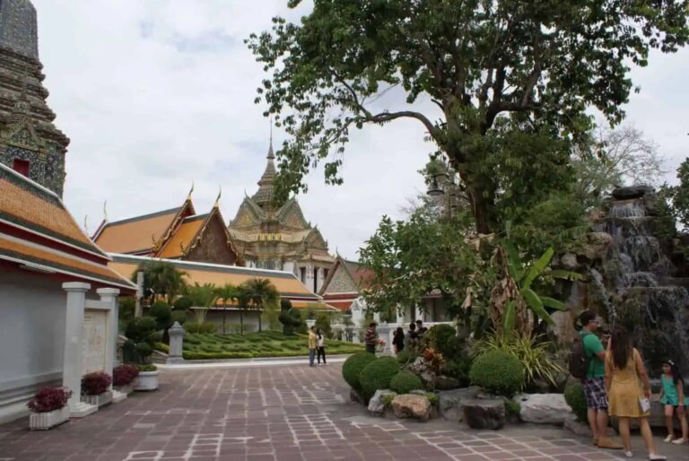 Rondreis Bangkok , River Kwai & Koh Samui (19 dagen) 11 Bangkok WatPho binnen