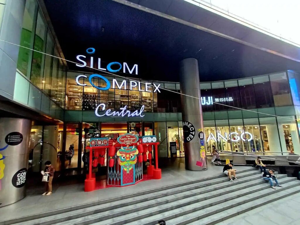 Rondreis Bangkok , River Kwai & Koh Samui (19 dagen) 21 central Silom winkelcentrum Bangkok