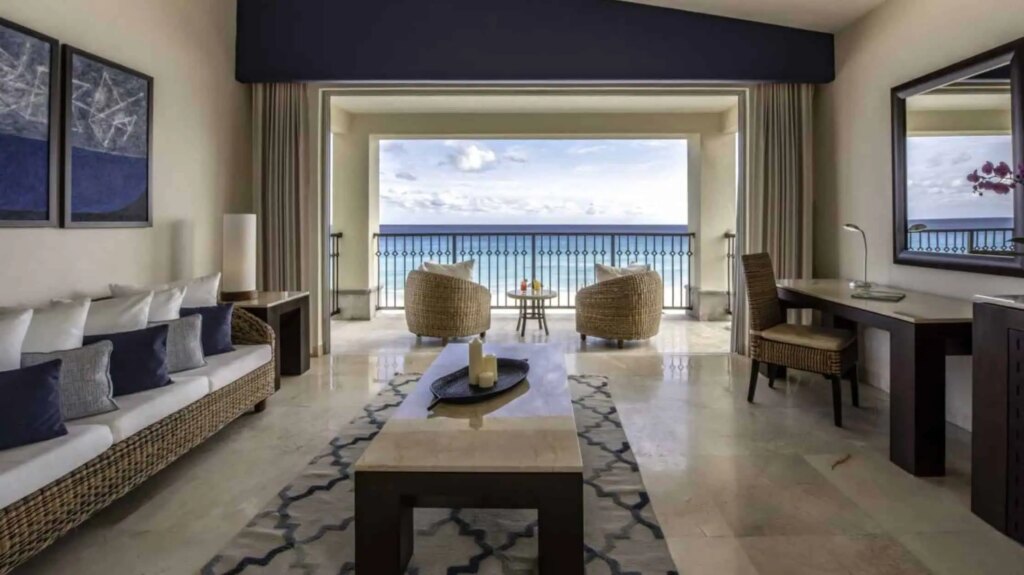 Grand Park Royal Cancún 6 Grand Park Royal Cancun 17