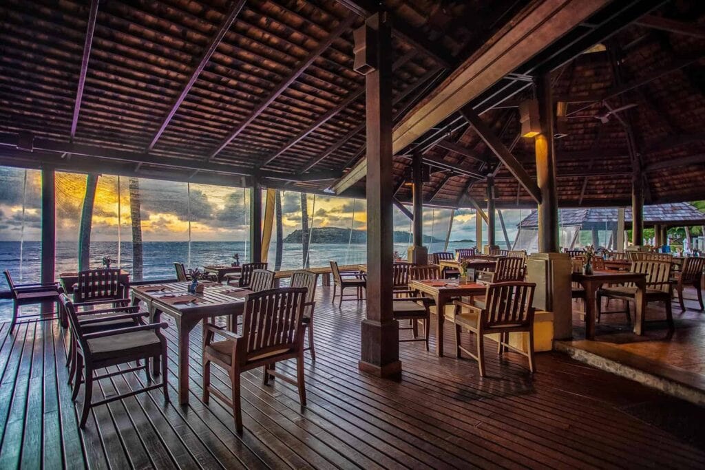 Nora Beach Resort & Spa Koh Samui 15 NoraBeachResort slide dining 2