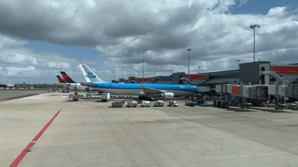 Schiphol vertrek naar Curacao