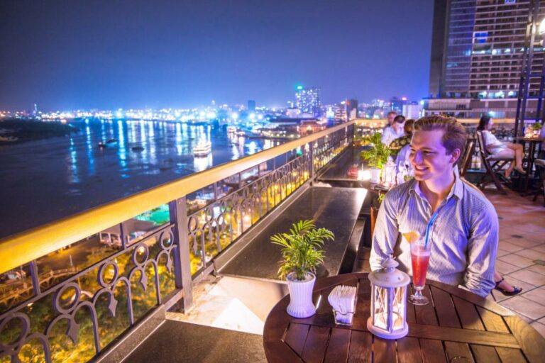 Hotel Majestic Saigon rooftopbar